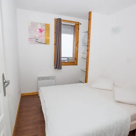 Apartment 4 Personnes Avec Piscine, Wifi, Garage Besse-et-Saint-Anastaise